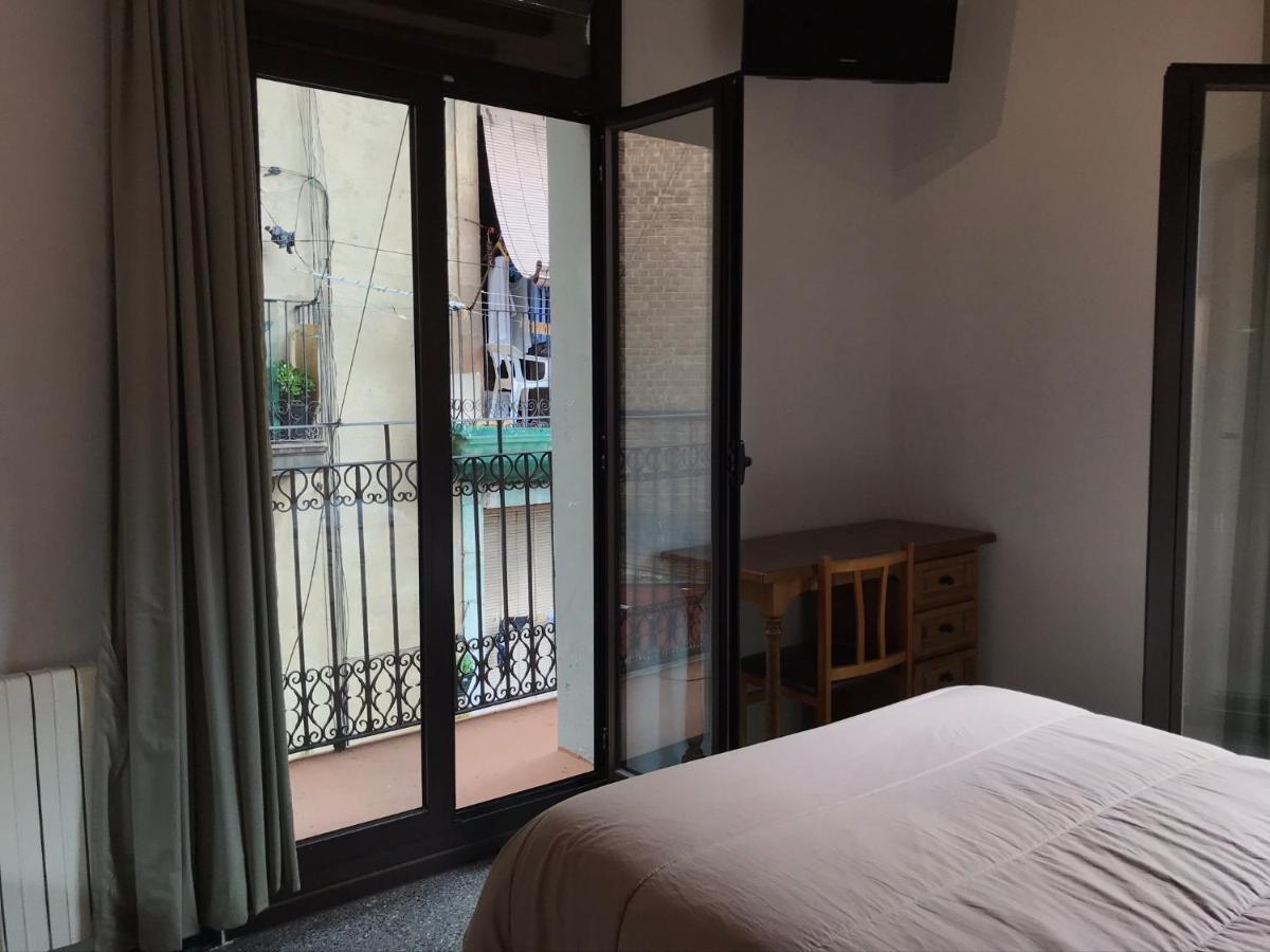 Hostal Radio Барселона Экстерьер фото